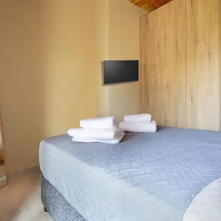 Villa Smaragda Stone Retreat With Private Pool *