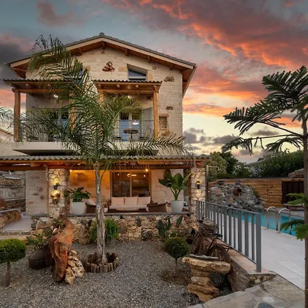 Villa Smaragda Stone Retreat With Private Pool